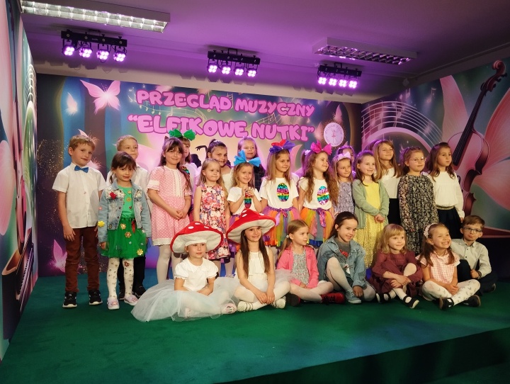 Przegląd muzyczny “Elfikowe Nutki”