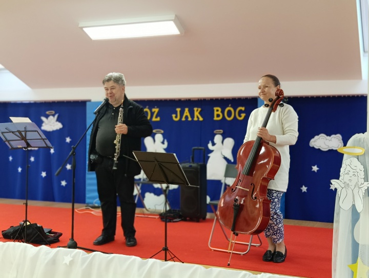 Poznajemy obój i wiolonczelę – występ DUETU