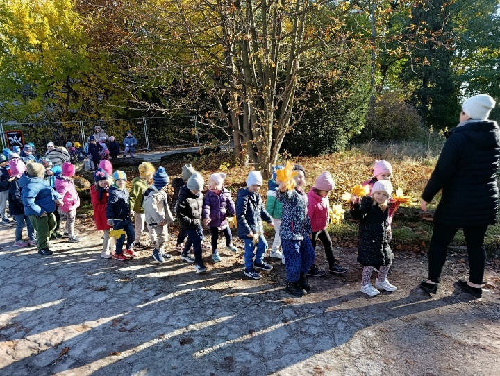 Jesienny spacer do parku 5 i 6 -latków